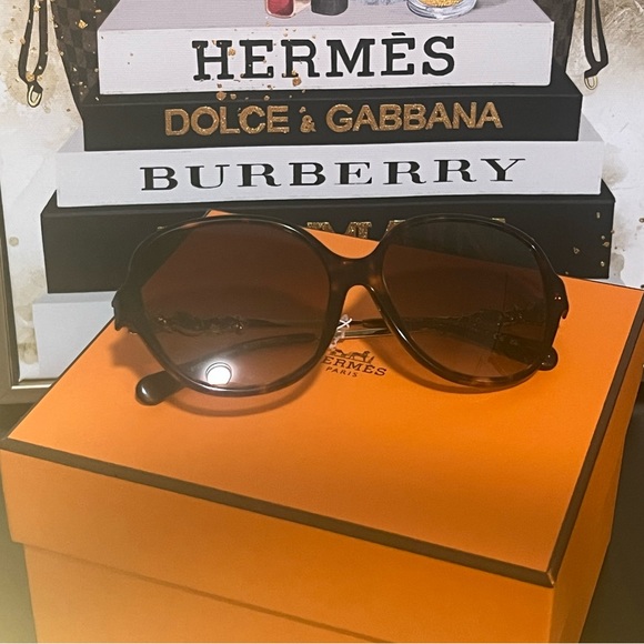 NWT Coach Dark Tortoise Sunglasses MSRP $196.00 - Picture 2 of 5